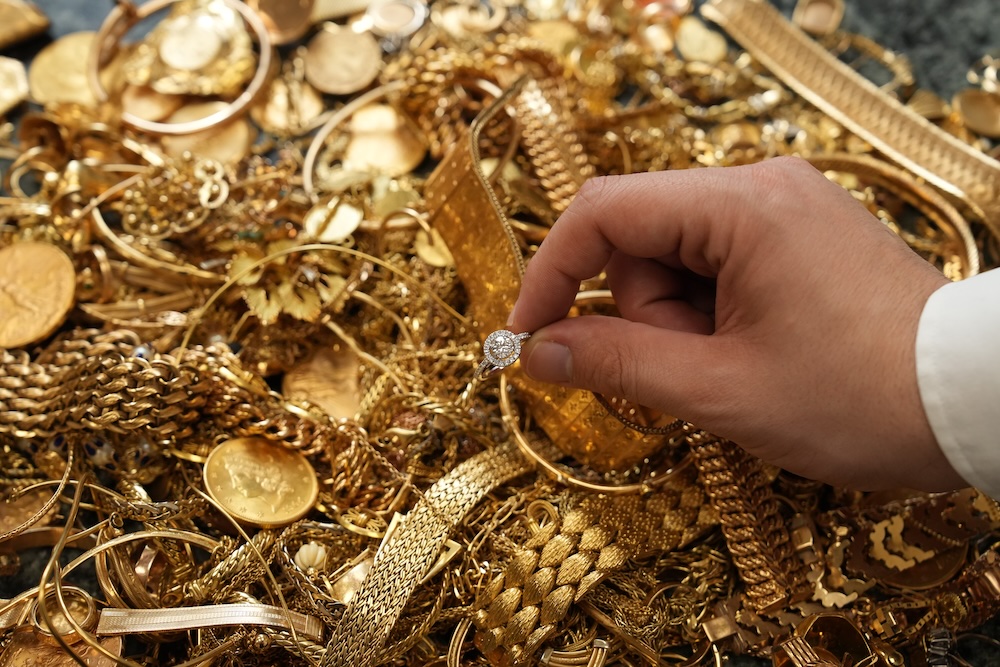 Vous avez des bijoux en or à vendre ?